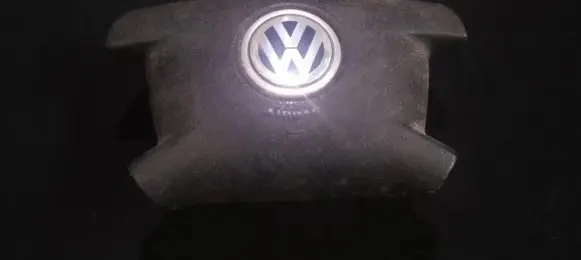 Volkswagen Caddy Steering wheel airbag 2k0880201b4ec