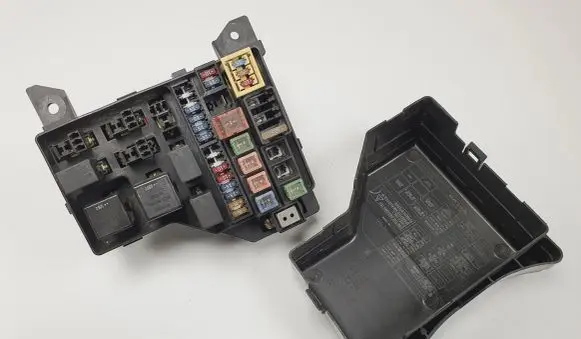 Volvo S40, V40 Fuse box set 30859714
