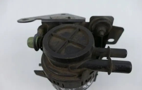 Vacuum valve
