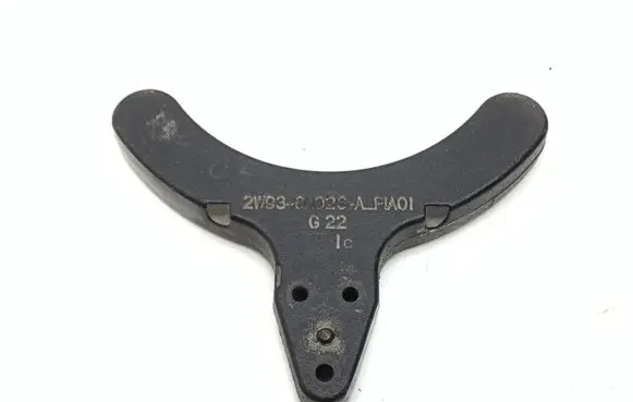 Jaguar XJ X350 Gearbox mounting bracket 2W936A026A