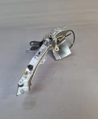 Toyota Auris E180 Headlight/headlamp mounting bracket 