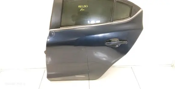 Mazda 3 II Rear door