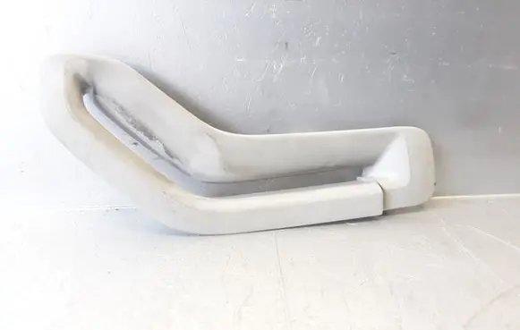 Volvo V70 Seat belt trim 