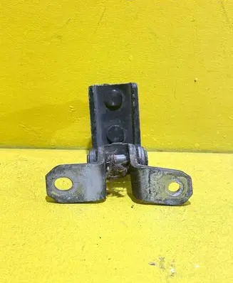 KIA Ceed Rear door lower hinge 1231