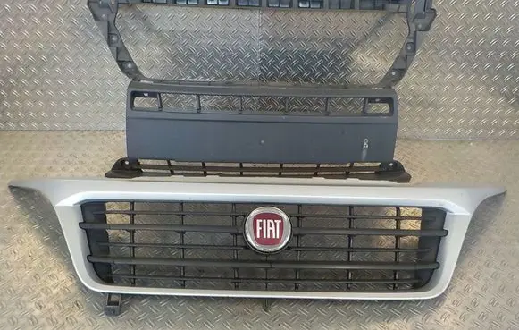 Fiat Ducato Front bumper upper radiator grill