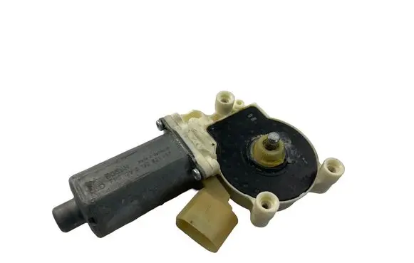 BMW 5 E60 E61 Front door window regulator motor 6981142