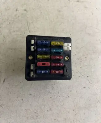 Hyundai Galloper Fuse module HR805533