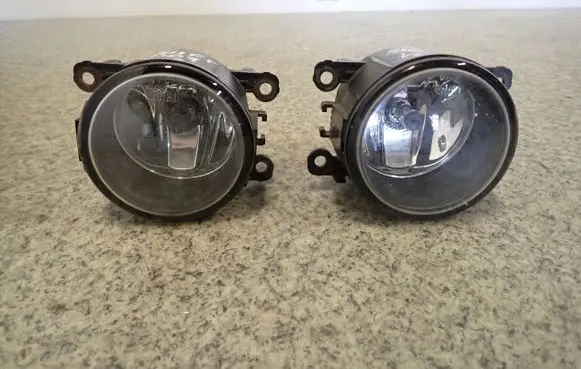 Suzuki Swift I Front fog light 