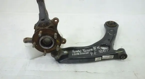 Hyundai Tucson TL Front wheel hub spindle knuckle