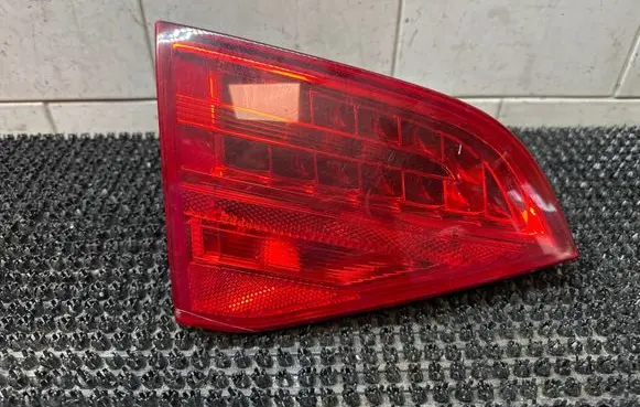 Audi A4 S4 B8 8K Tailgate rear/tail lights 8K9945093B