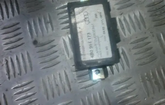 Audi A3 S3 8L Other control units/modules 4b0951173