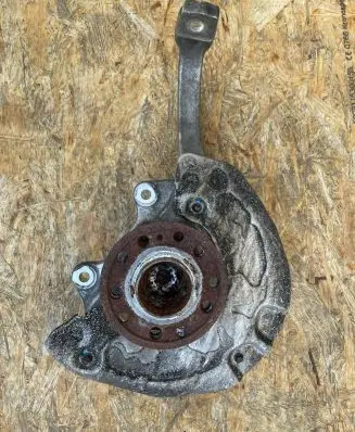 Mercedes-Benz C W205 Front wheel hub spindle knuckle 2052200