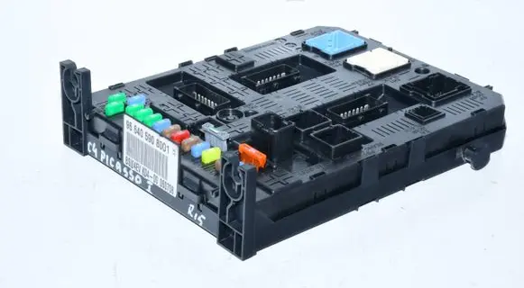 Citroen C4 Grand Picasso Fuse module 9664059080