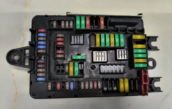 BMW X5 F15 Fuse module 965771 19328000004