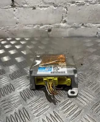 Toyota Avensis Verso Airbag control unit/module 8917044050