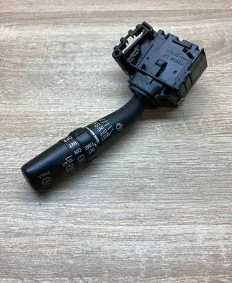 Toyota Avensis T250 Wiper control stalk 8465205150 173654