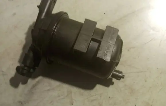 Opel Zafira B Fuel filter housing 13203637