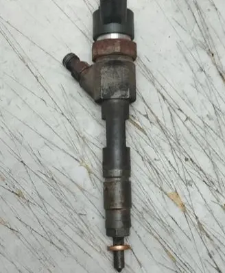Volvo S40, V40 Fuel injector 0445110146