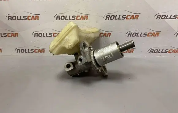 Volkswagen PASSAT B5.5 Master brake cylinder 8E0611301E 320670094