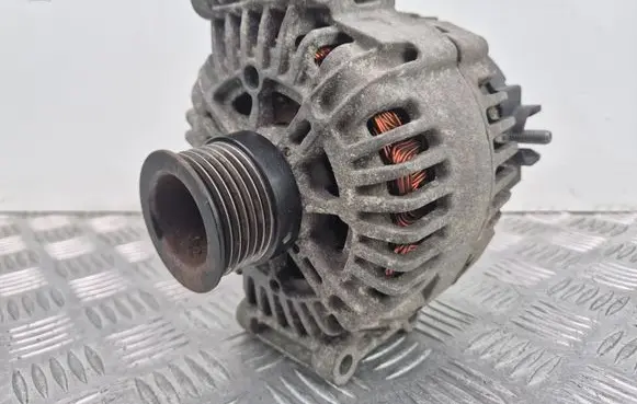 Mercedes-Benz C W204 Generator/alternator A0009060401 2612243C