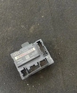 Audi A6 S6 C6 4F Door control unit/module 4F0959793B 4F0910793B D033TF100