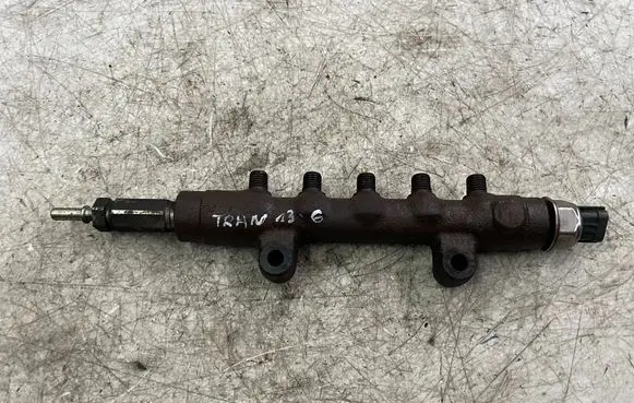 Ford Transit Fuel main line pipe