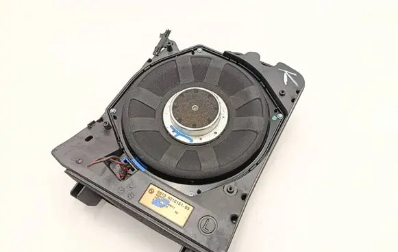BMW 3 F30 F35 F31 Subwoofer speaker 9210151