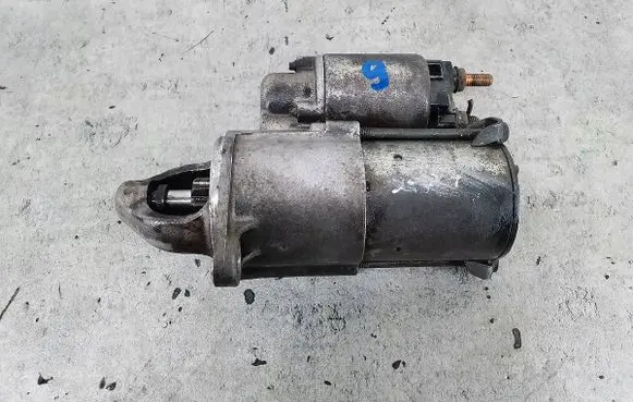 Opel Vectra C Starter motor 55556092