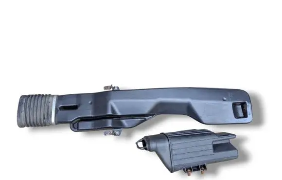 Mitsubishi Canter Bonnet/hood grill ME401246