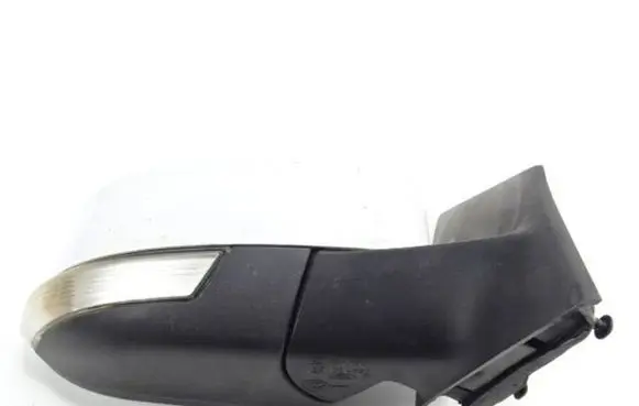 Ford Focus Front door electric wing mirror 