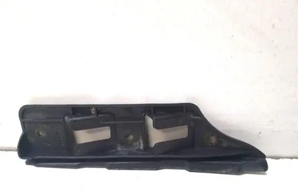 Volkswagen Jetta V Front bumper mounting bracket 1K0807184