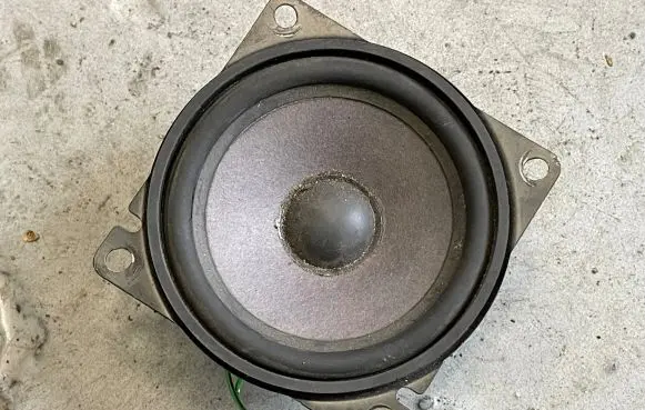 BMW Z3 E36 Parcel shelf speaker 8386425 3410141 4910430691