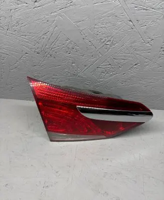 Hyundai i40 Tailgate rear/tail lights 924033Z0