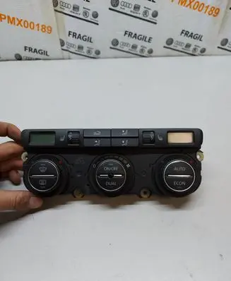 Volkswagen PASSAT B6 Climate control/heater control trim 74677532