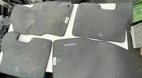 Opel Corsa E Car floor mat set 