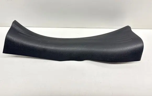 Nissan Juke I F15 Rear sill trim cover 769B6