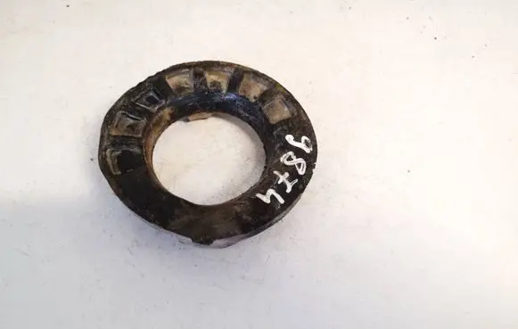 Toyota Yaris Front coil spring rubber mount 482570d010 48257-0d010
