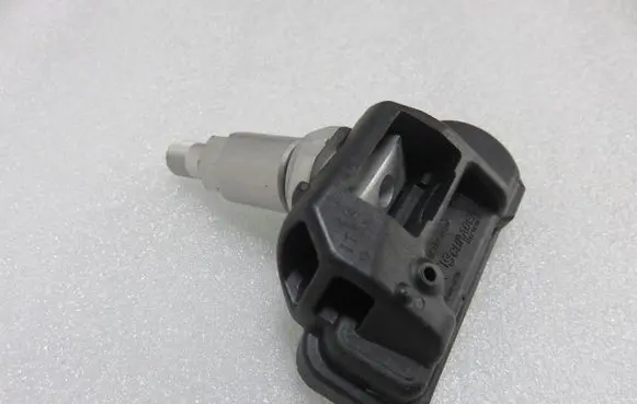 Infiniti Q30 Tire pressure sensor 2546AGG4 2013DJ5531