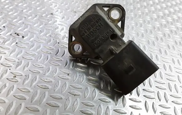 Audi A6 Allroad C5 Air pressure sensor 059906051