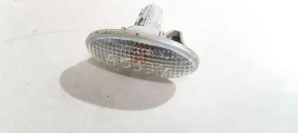 Mazda 5 Front fender indicator light