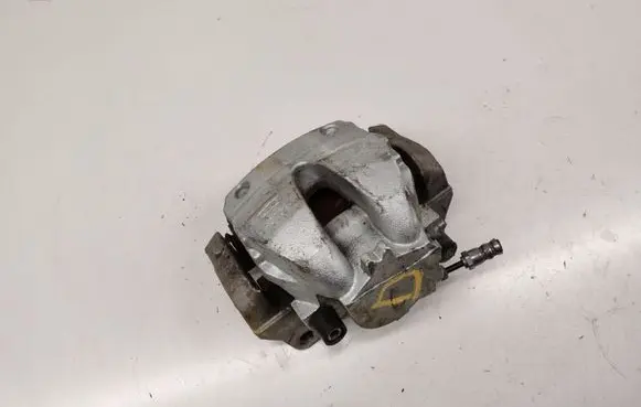 Volvo V60 Front brake caliper 31665735