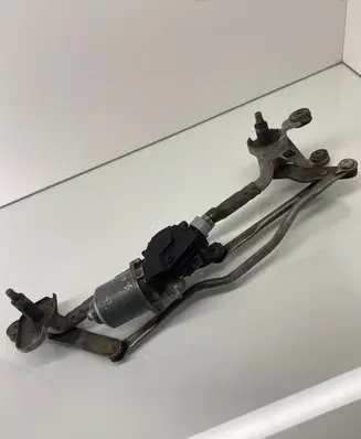 Mazda 5 Front wiper linkage and motor 1593000600