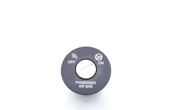 Hyundai Inster Passenger airbag on/off switch