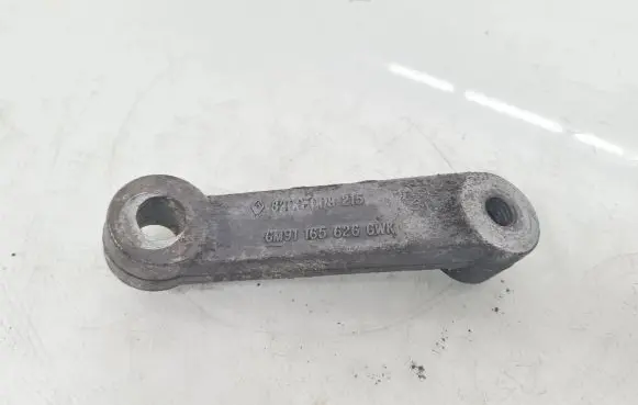 Opel Vivaro Engine mounting bracket 91165626 8200008215