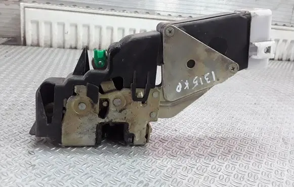 Mitsubishi Space Star Front door lock