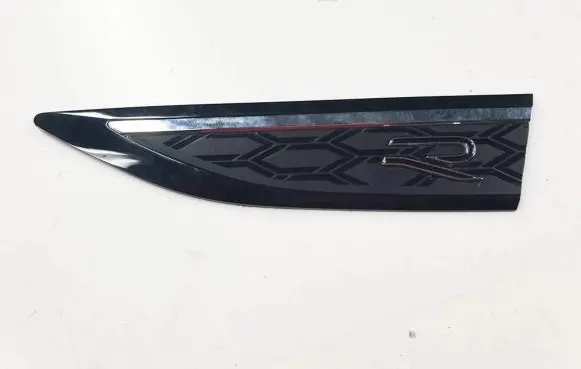 Volkswagen Taigo Fender trim (molding) 207853689