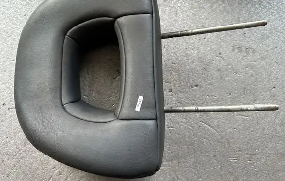 Mitsubishi Pajero Front seat headrest MR637367