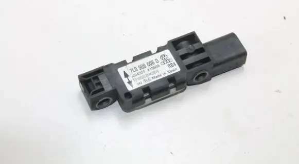 Volkswagen Touareg I Other devices 7L0909606D