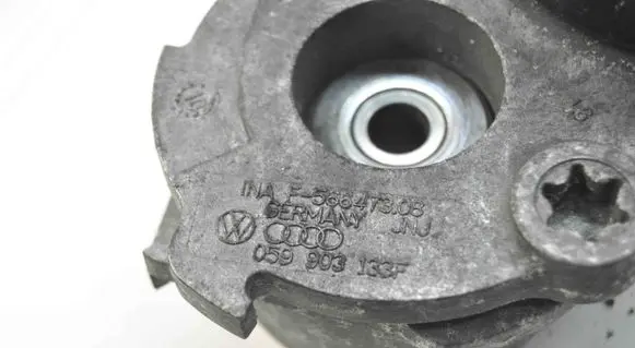 Audi A7 S7 4G Generator/alternator belt tensioner 059903133F