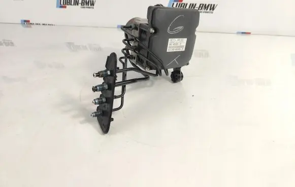 BMW 7 F01 F02 F03 F04 ABS Pump 6852824 6852826